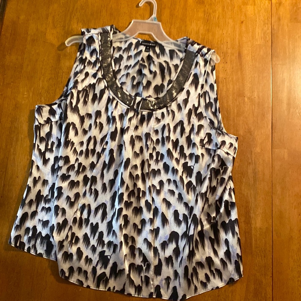 Dress shirt.
